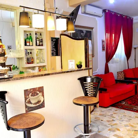 In Guest - New Cirene Quadruple Room&single Gasthof *